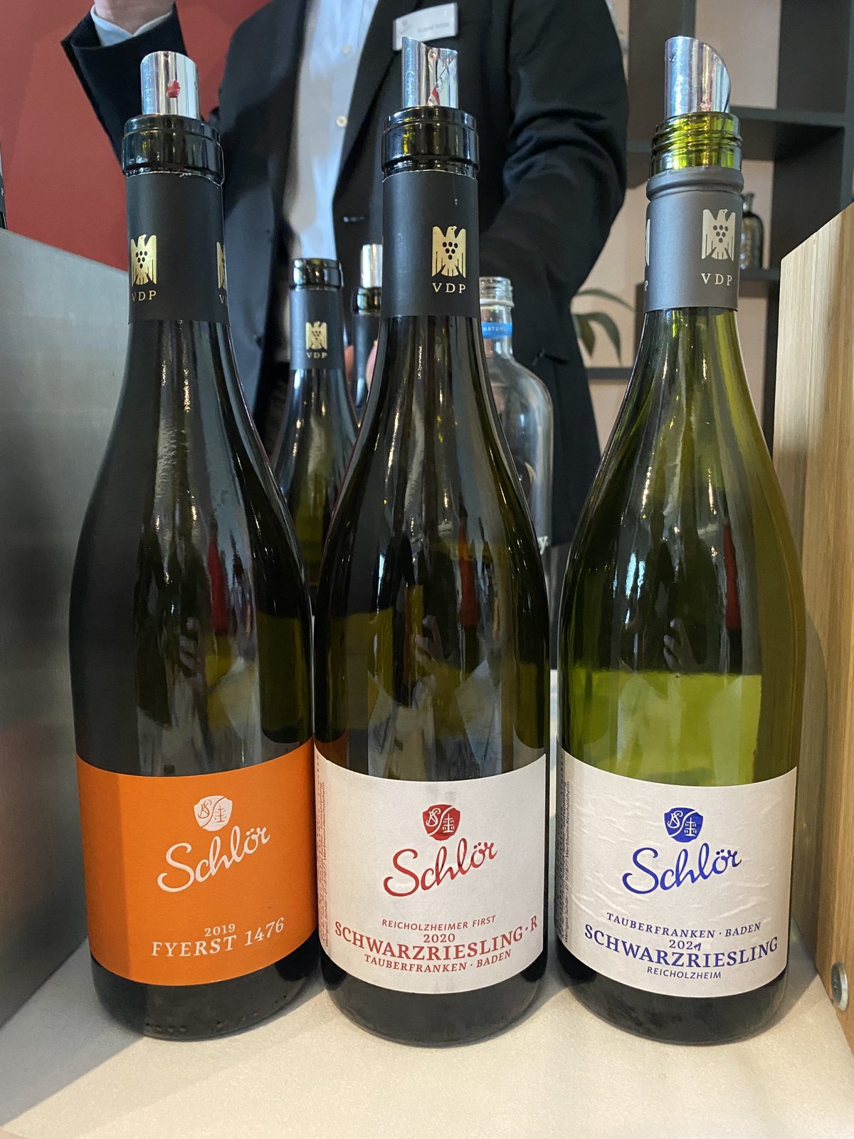 Drie flessen Schlör, Fyerst 1476 en twee Schwarzriesling-jaargangen