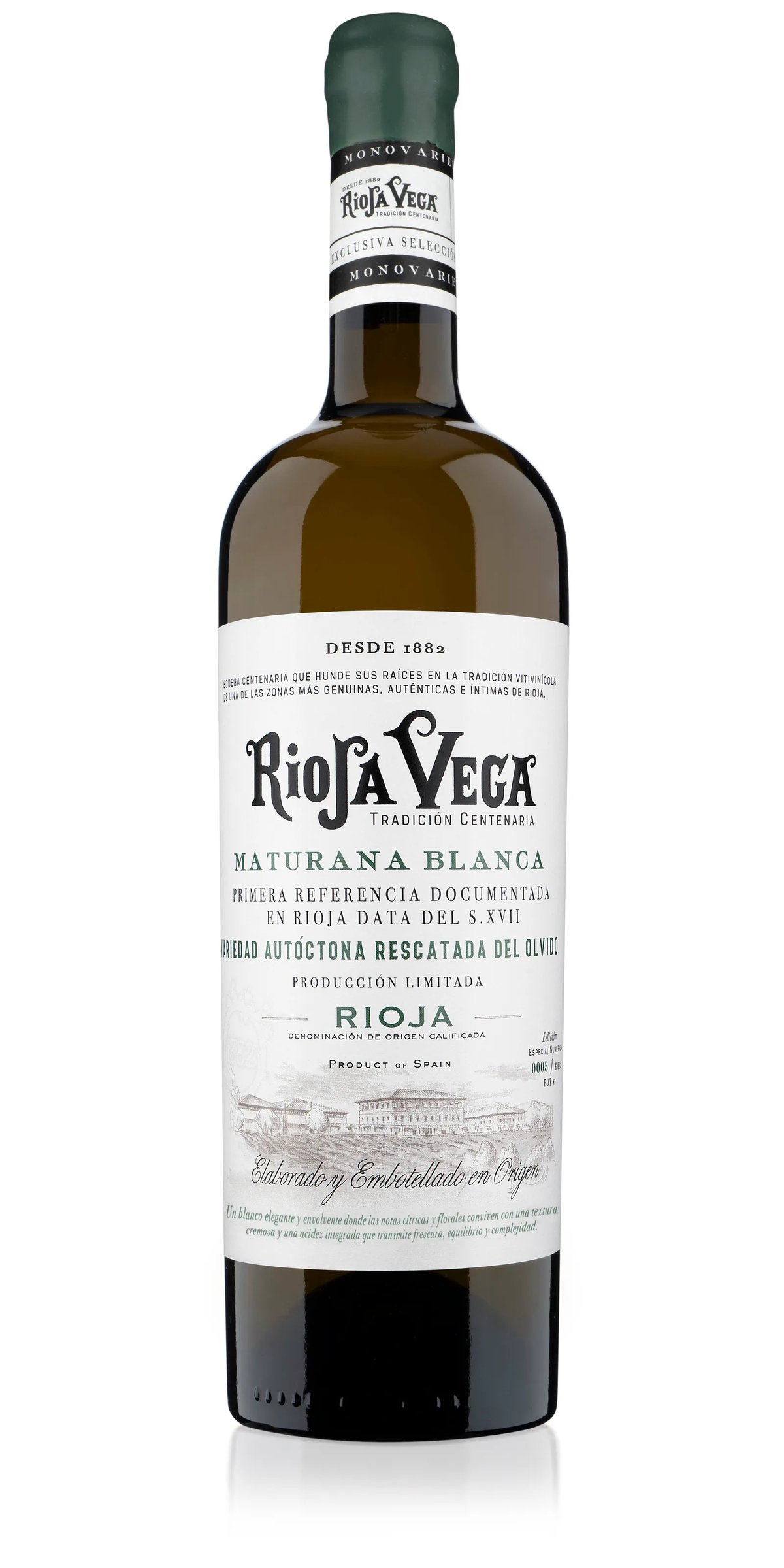 Fles Rioja Vega Maturana Blanca 2025 met wit etiket tegen een witte achtergrond