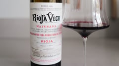 Fles wijn van Maturana Tinta druif uit Rioja, Spanje