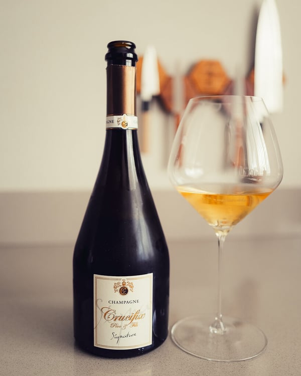 Fles Crucifix Père et Fils grower champagne uit de Montagne de Reims