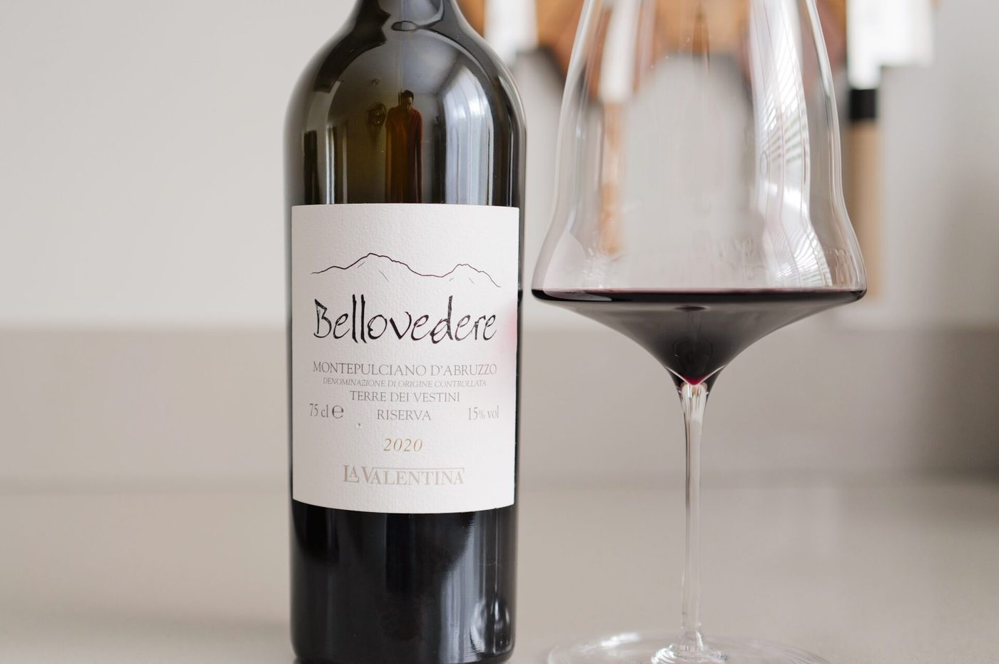 Bellovedere 2020 van La Valentina, een Montepulciano d'Abruzzo uit Spoltore, Abruzzo