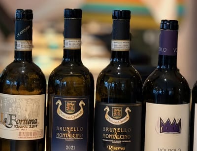 Brunello di Montalcino van Pian delle Querci in het glas bij La Grande Bellezza in Amsterdam
