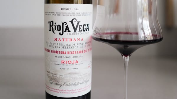 Fles wijn van Maturana Tinta druif uit Rioja, Spanje