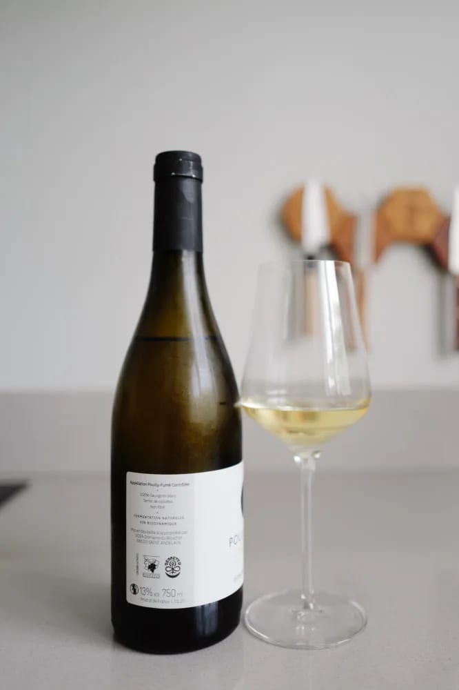 Achteretiket van Pouilly-Fumé Caillottes 2023 met vermelding van terroir de caillottes, natuurlijke fermentatie en 13 procent